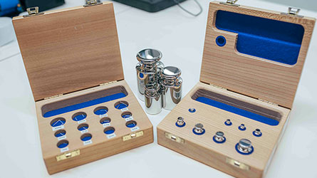 Unidade de calibración de balanzas