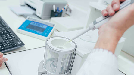 Unidade de calibración de pipetas