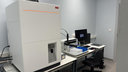 <br />
Unidade De Plasma Acoplado Inductivamente Con Detector De Masas (ICP-MS)<br />
